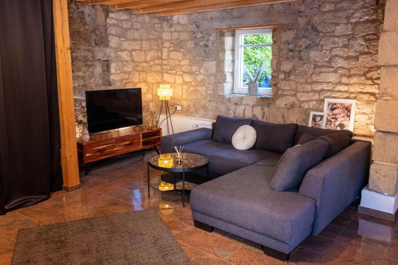 Vulkan-Lodge Ferienhaus Rieden  Extérieur photo